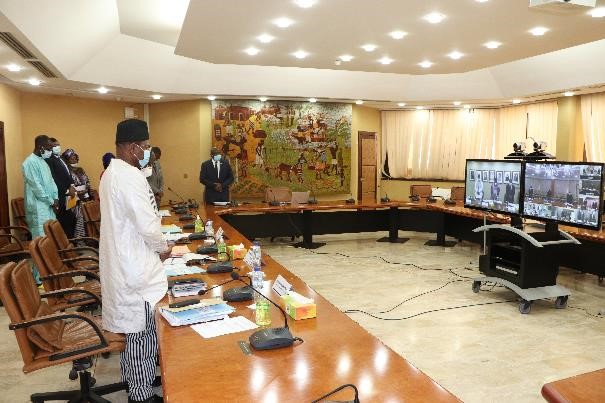 <br />
<b>Warning</b>:  Undefined variable $resourceTitle in <b>/data-plesk/vhost/switch-maker.net/iconography-uemoa.switch-maker.net/themes/ceswinstitut/view/omeka/site/media/show-custom.phtml</b> on line <b>79</b><br />
